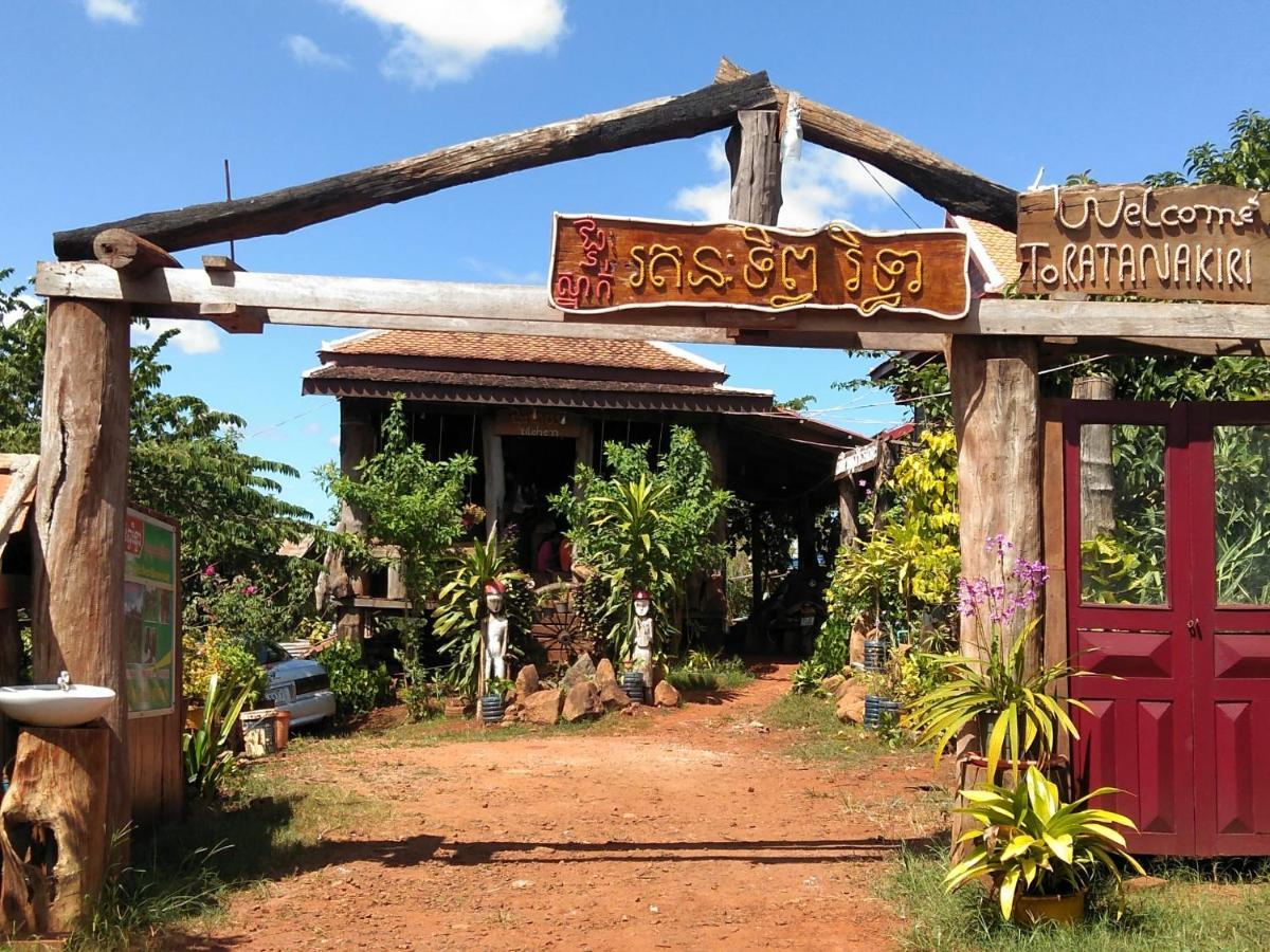 Ratanak Tep Rithea Homestay Banlung Exterior photo
