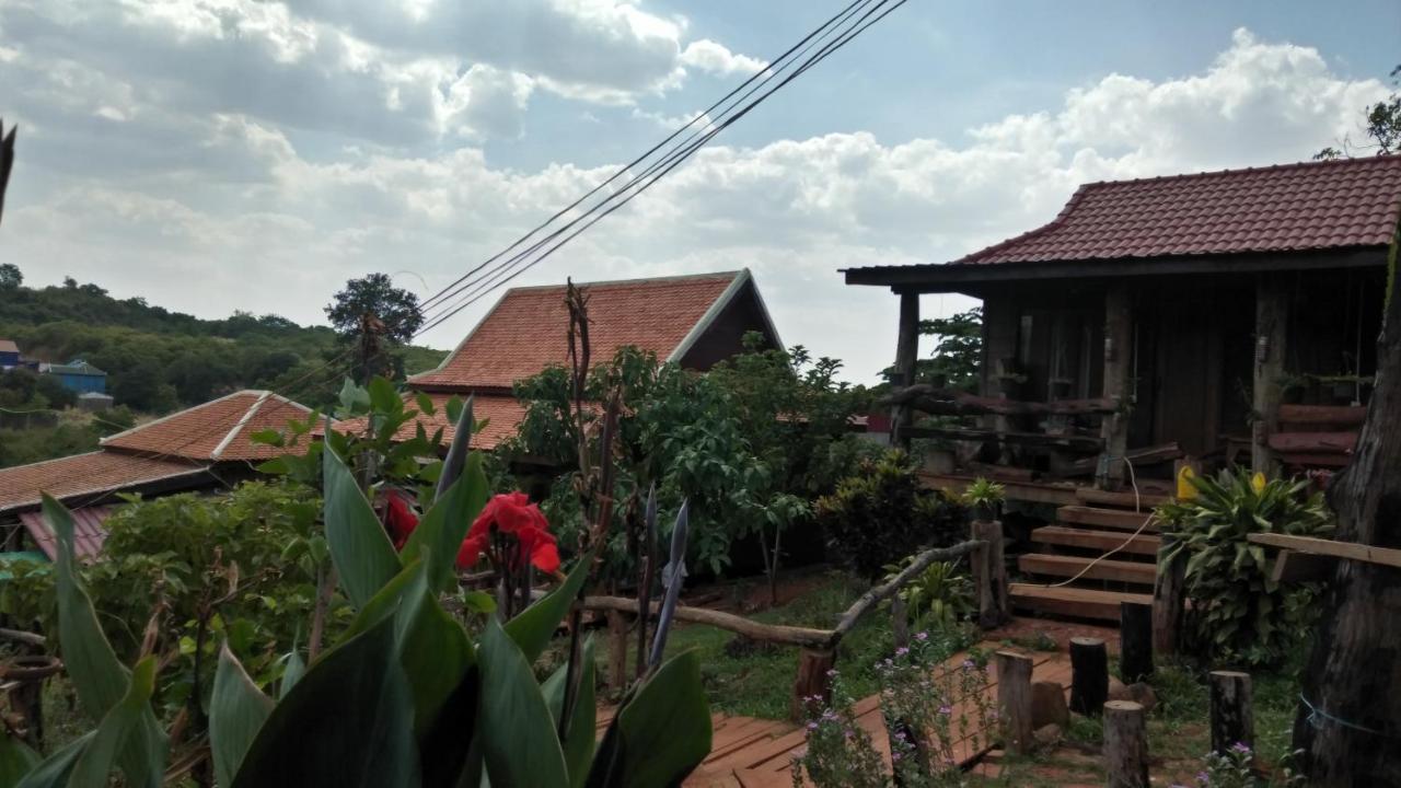 Ratanak Tep Rithea Homestay Banlung Exterior photo